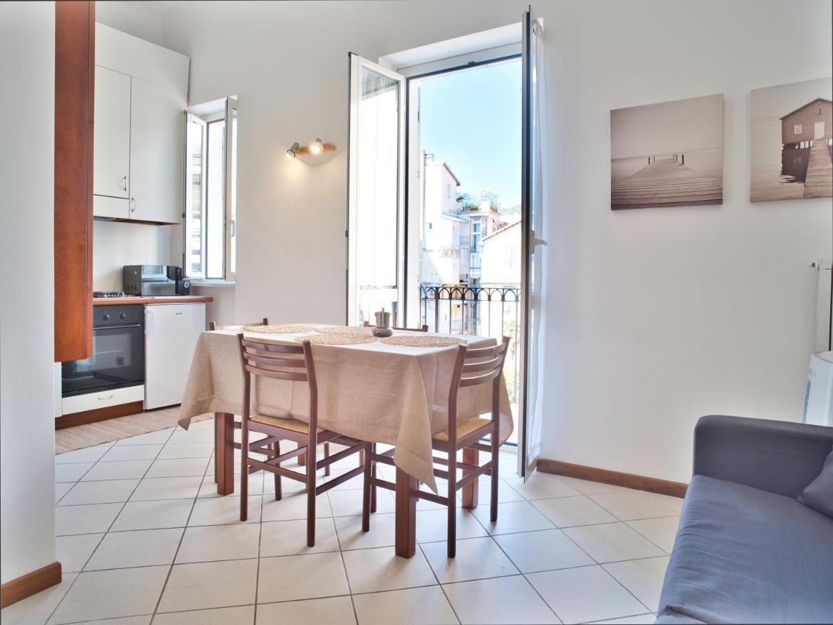 Medusa Apartment - Bilocale Centro Finale Ligure Ngoại thất bức ảnh